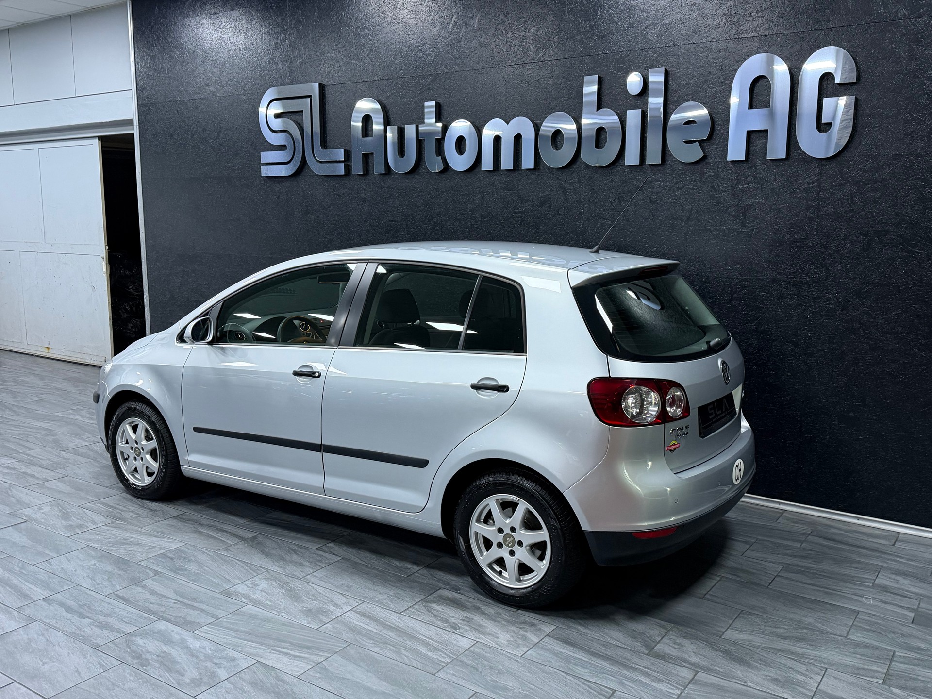 VW Golf Plus 2.0 FSI Comfortline-showroom-element-3
