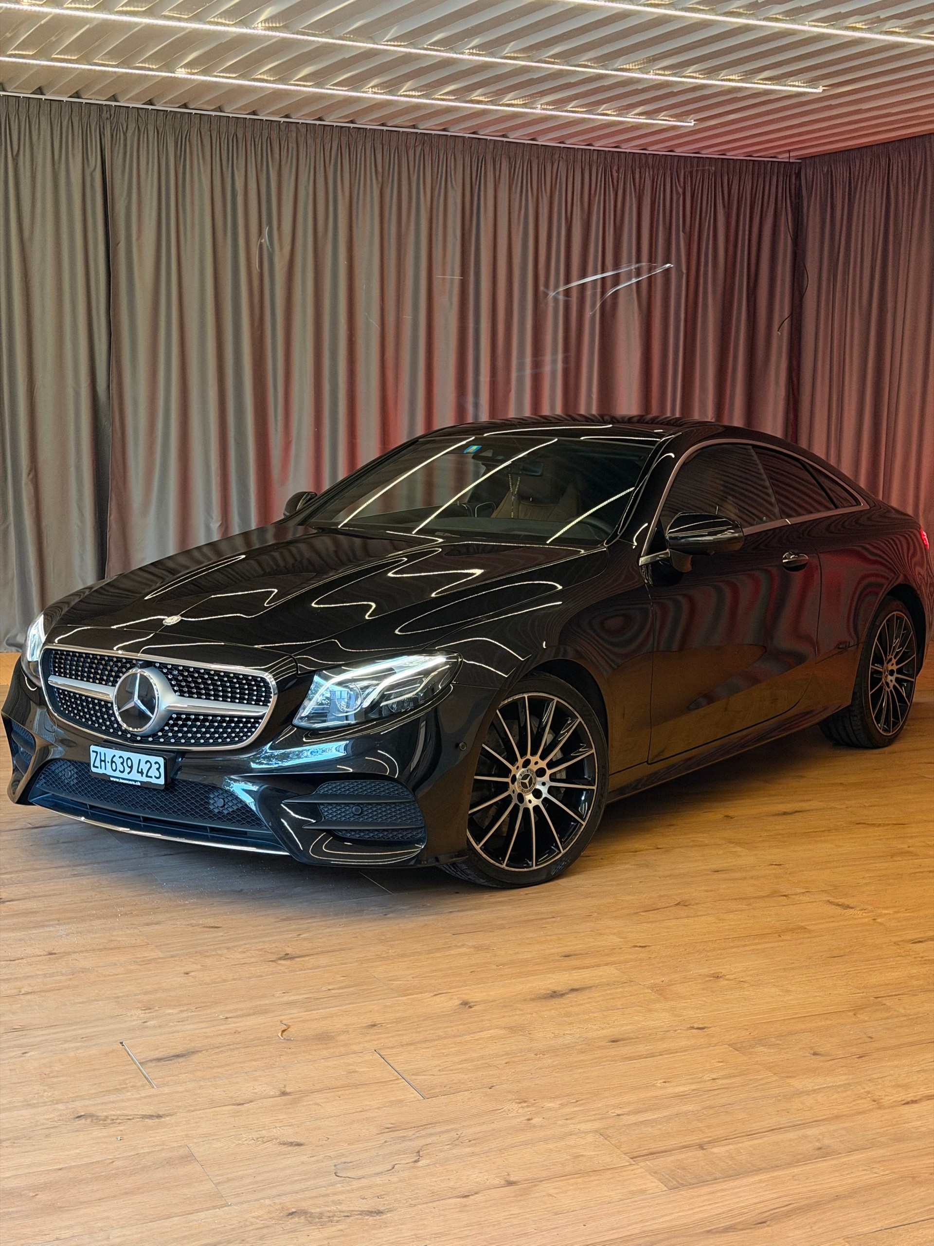 MERCEDES-BENZ E 400 AMG Line 4matic