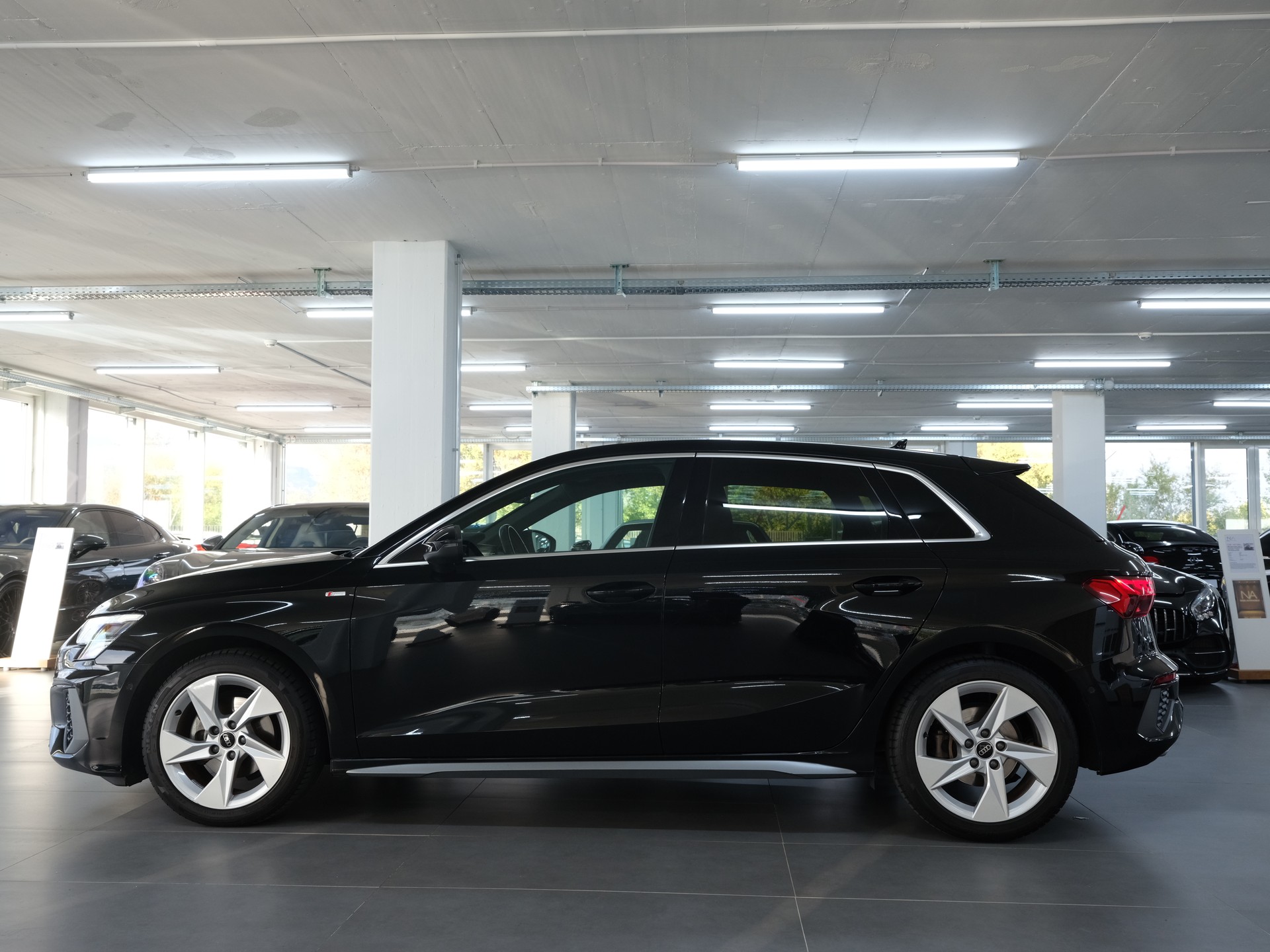 AUDI A3 Sportback 35 TFSI advanced Attraction S-tronic *CarPlay* *360 Kamera* *Werksgarantie*-image-5