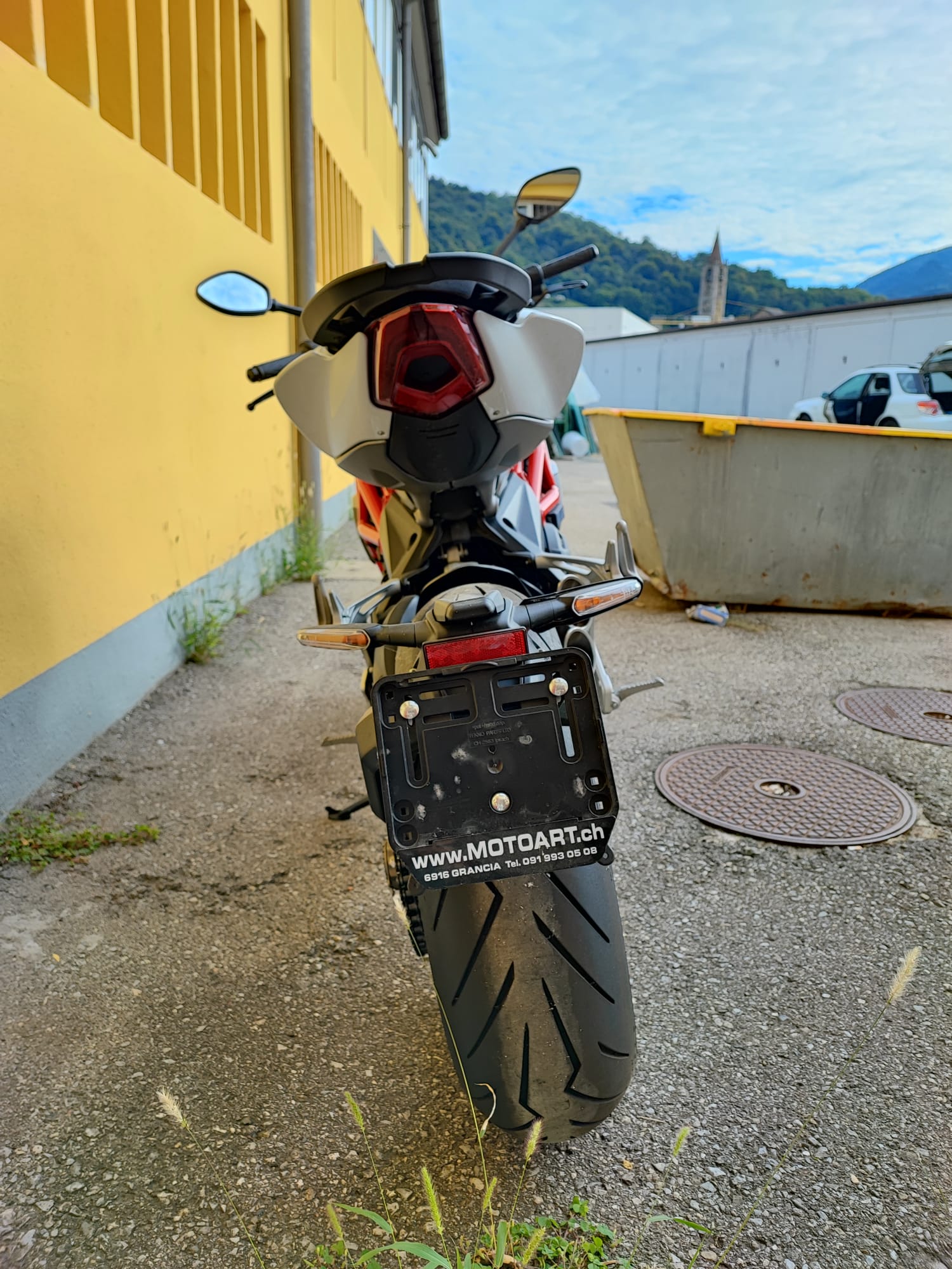 MV AGUSTA B3 Brutale 800 ABS-image-3