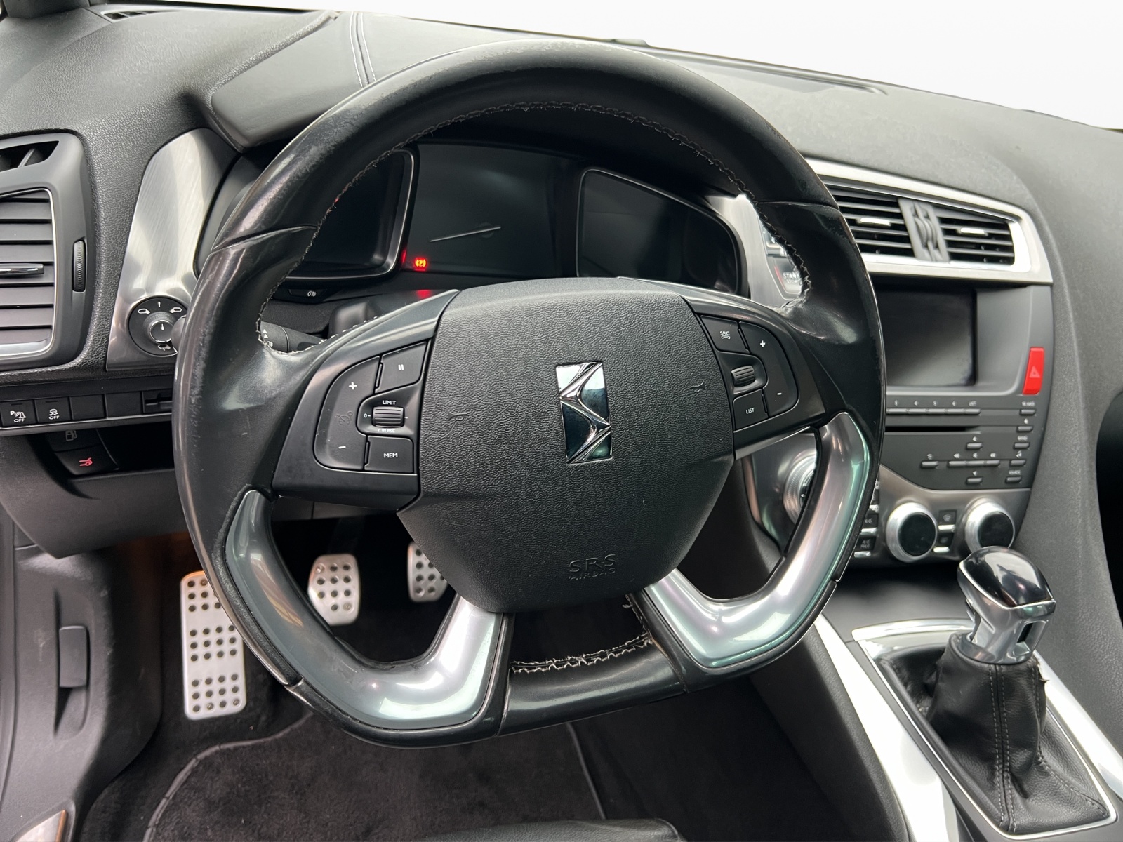 DS AUTOMOBILES DS5 1.6 Turbo SO Chic-image-10