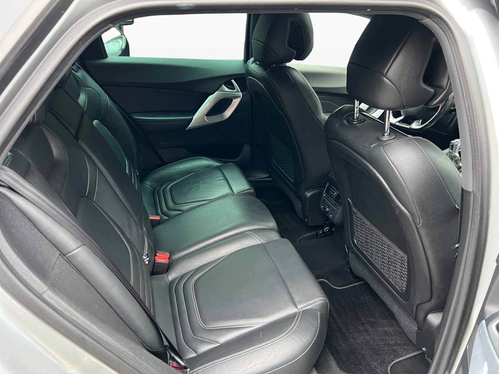 DS AUTOMOBILES DS5 1.6 Turbo SO Chic-image-17