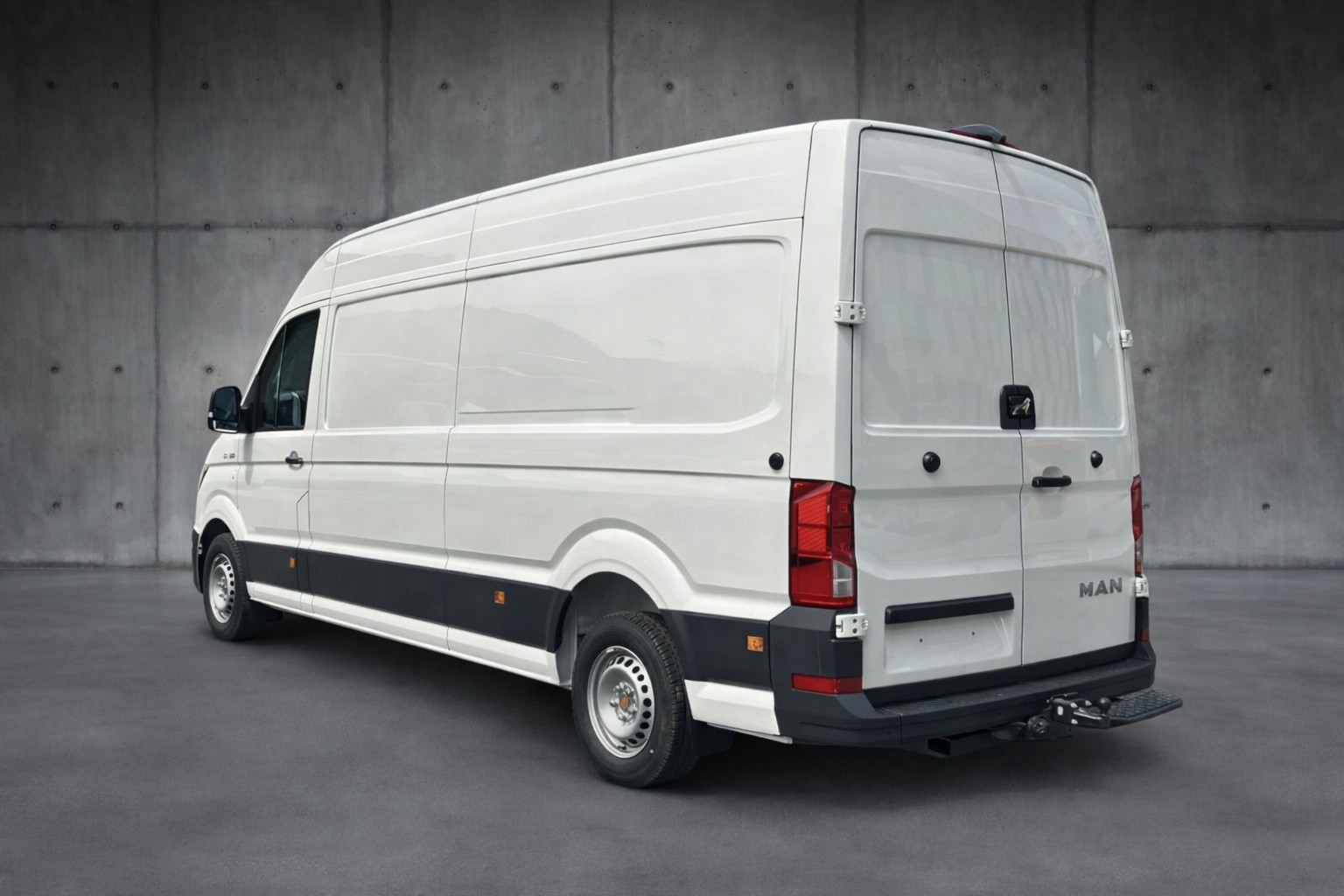 MAN TGE 3.180 Lang 4490mm Automat Front-showroom-element-1