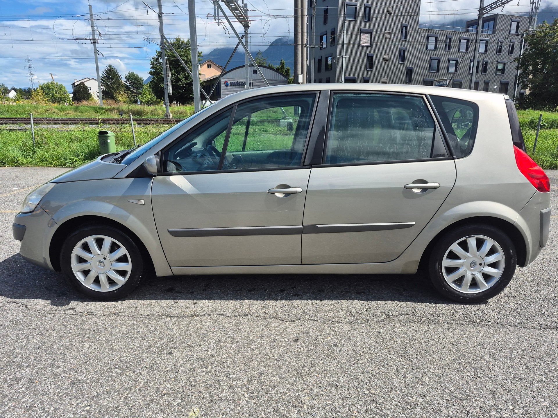 RENAULT Scénic 2.0 16V Expression-image-5