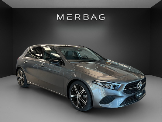 MERCEDES-BENZ A 180 Night Star 7G-DCT