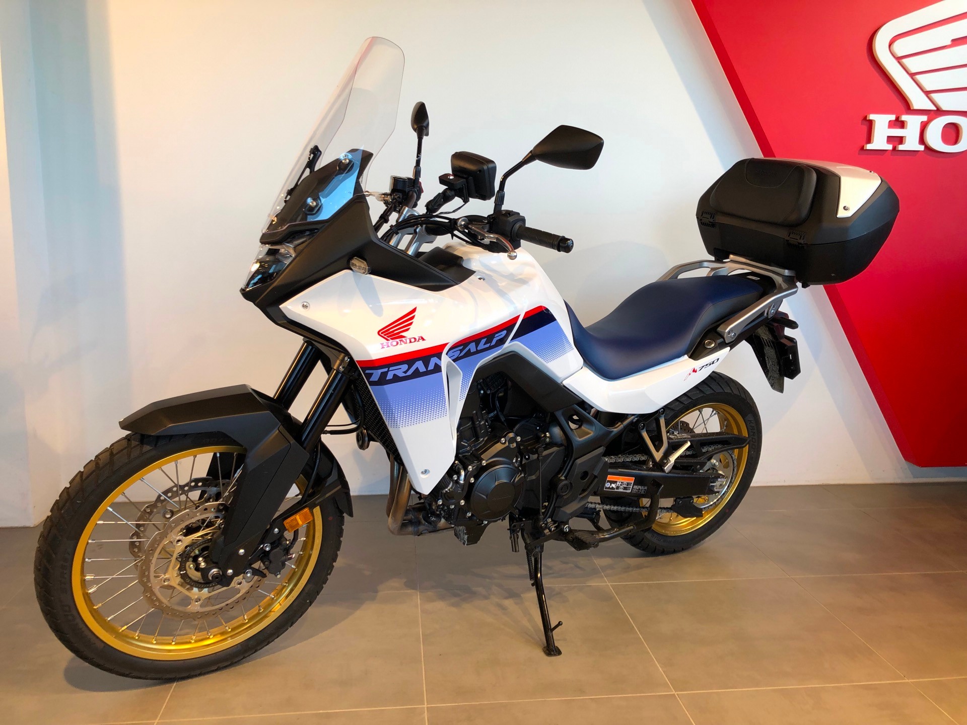 HONDA XL 750 Transalp-image-2