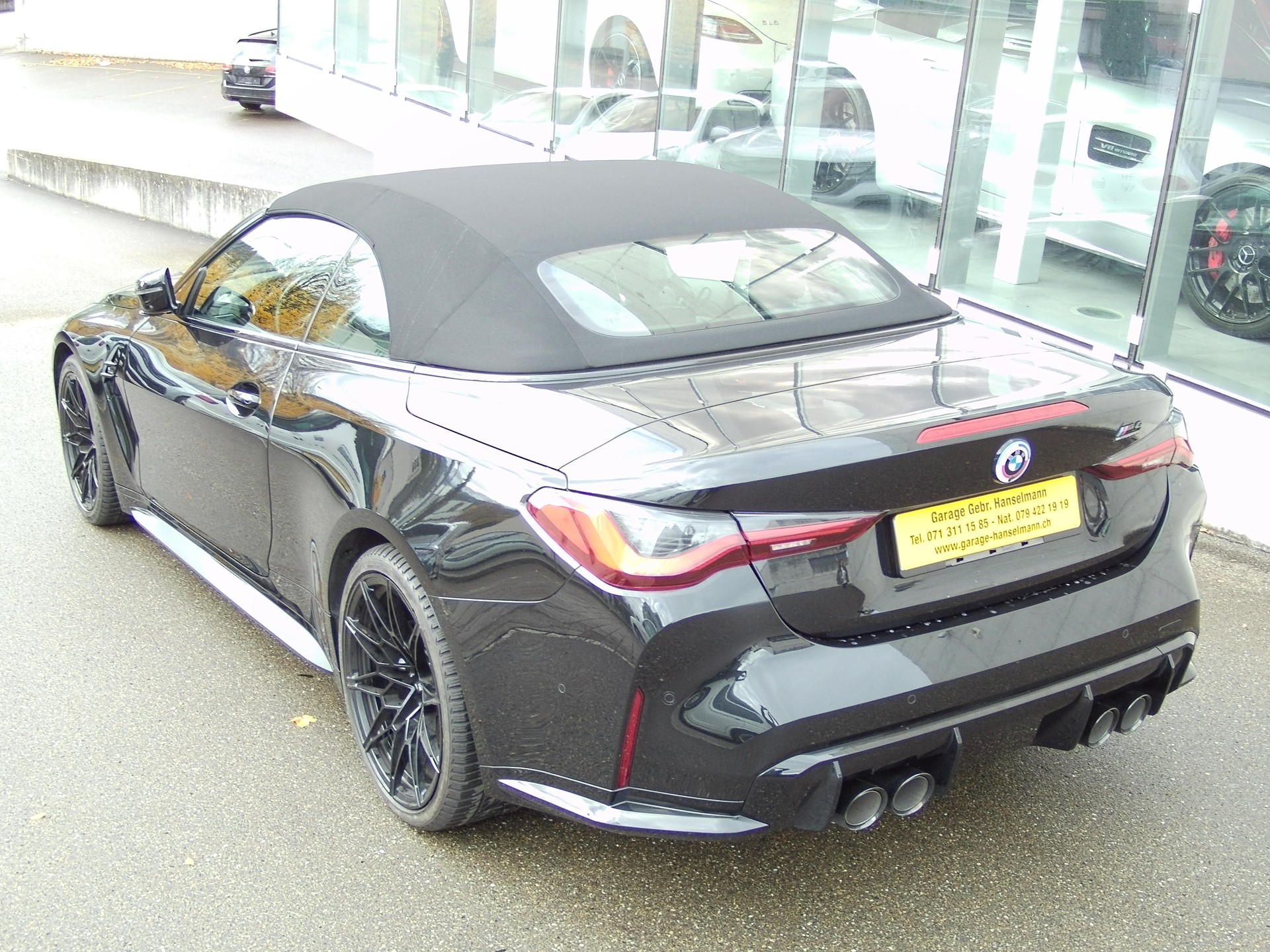 BMW M4 Cabrio Competition M xDrive-image-3