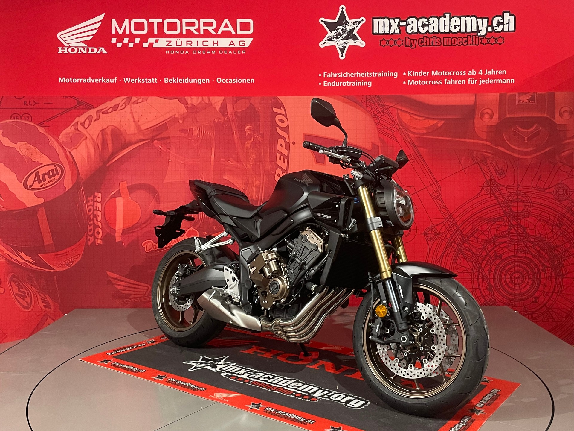 HONDA CB650R E-Clutch**Modell 2026**Neufahrzeug**Matte Gunpowder Black Metallic*-image-2