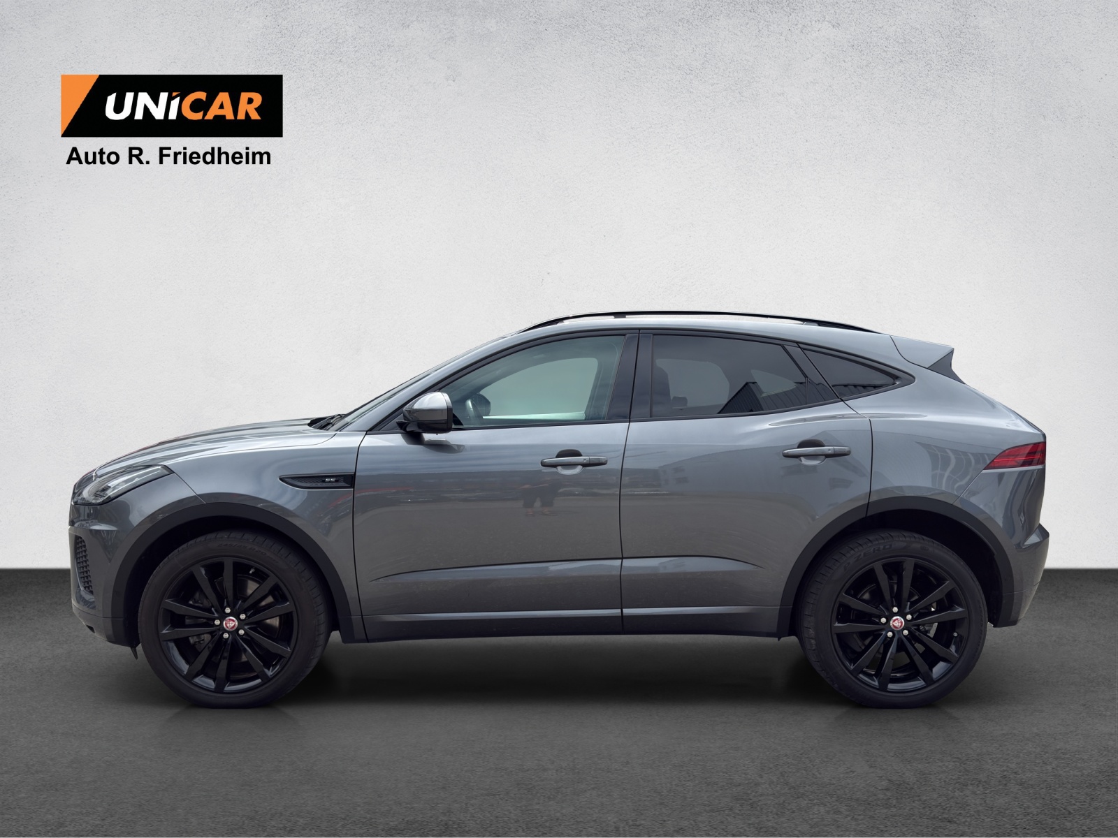 JAGUAR E-Pace 2.0 P250 R-Dynamic SE AWD-showroom-element-3