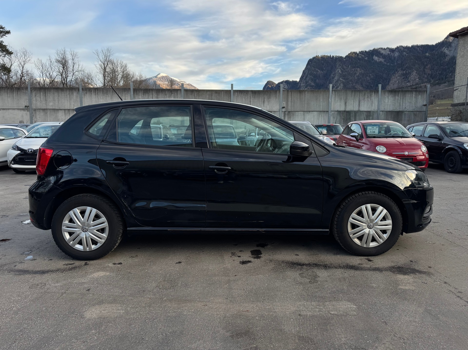 VW Polo 1.0 BMT Trendline-image-2