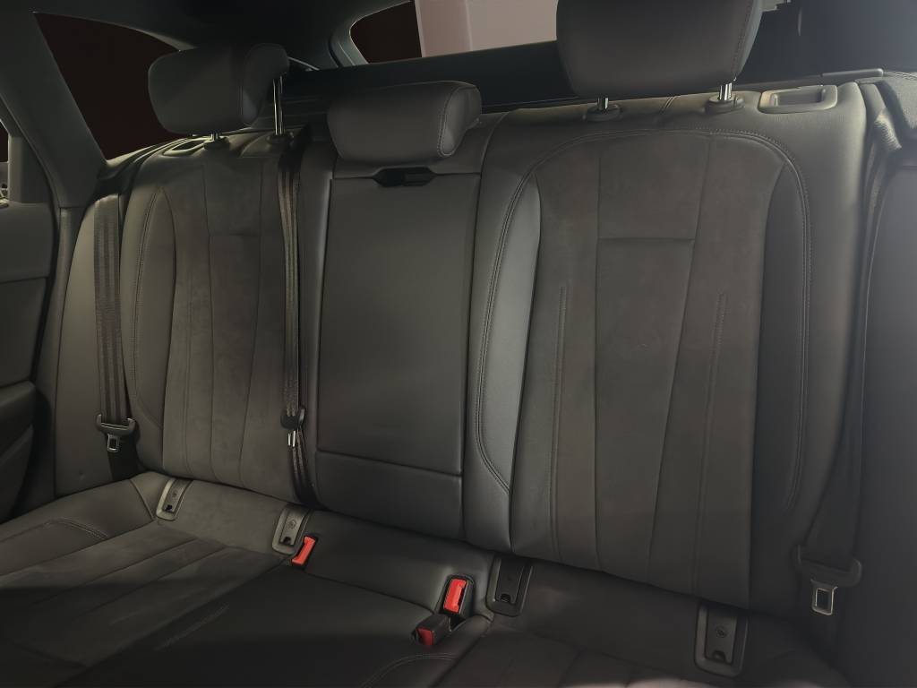 AUDI A4 Avant 45 TFSI S line S-tronic quattro-image-9