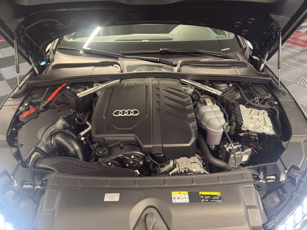 AUDI A4 Avant 45 TFSI S line S-tronic quattro-image-11