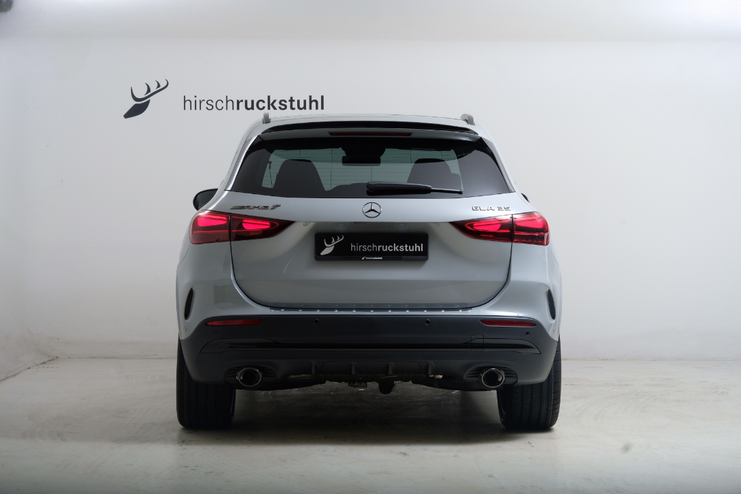 MERCEDES-BENZ GLA AMG 35 4Matic 8G-DCT-image-5