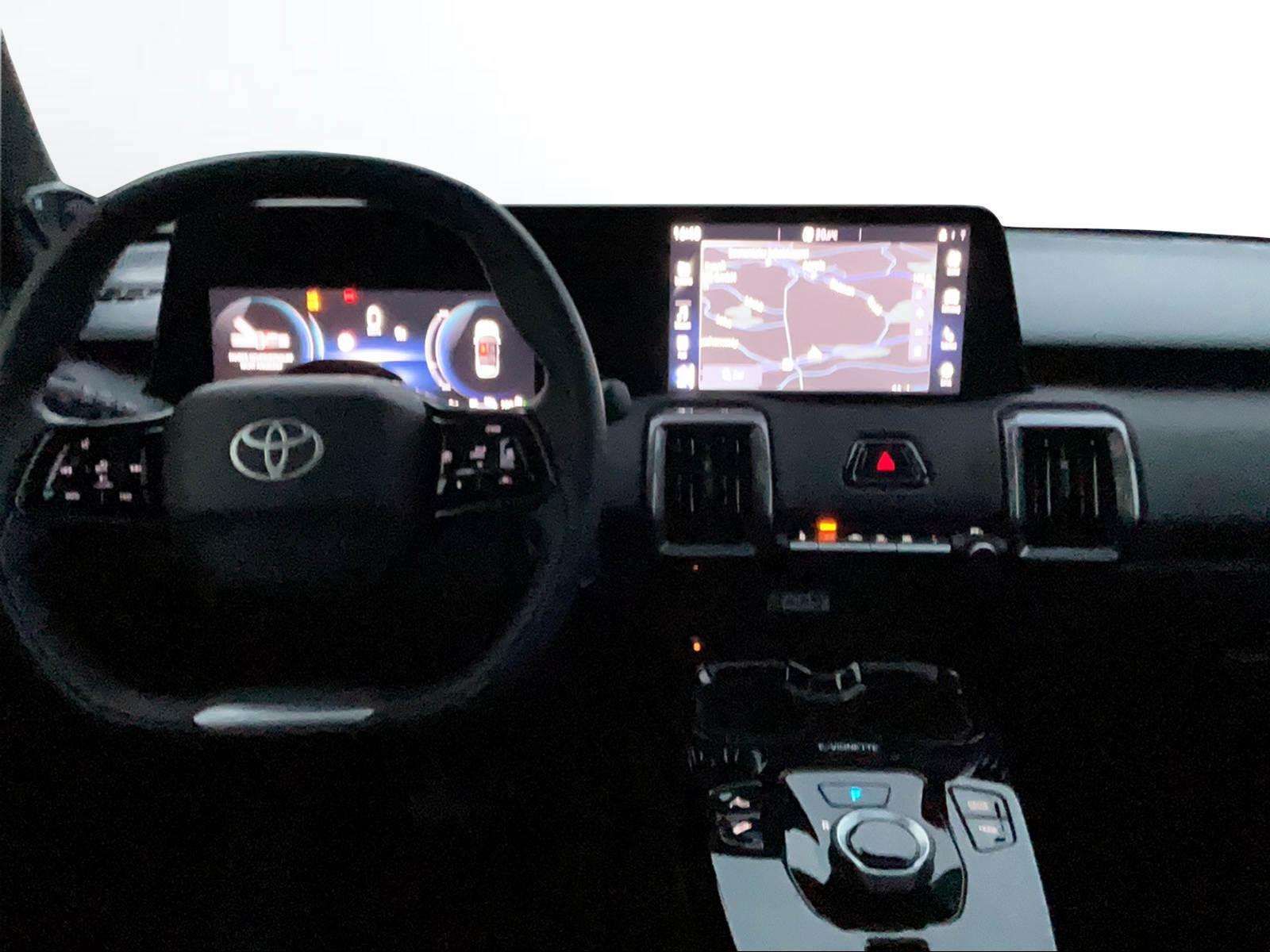 TOYOTA Urban Cruiser Premium AWD-image-9
