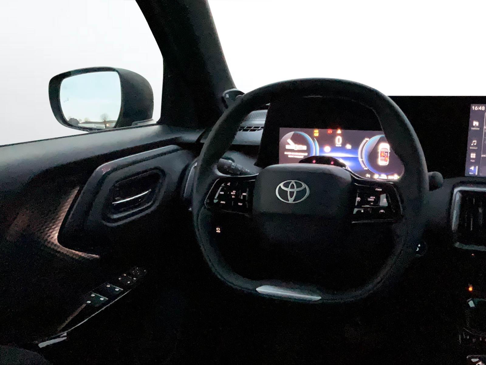 TOYOTA Urban Cruiser Premium AWD-image-7