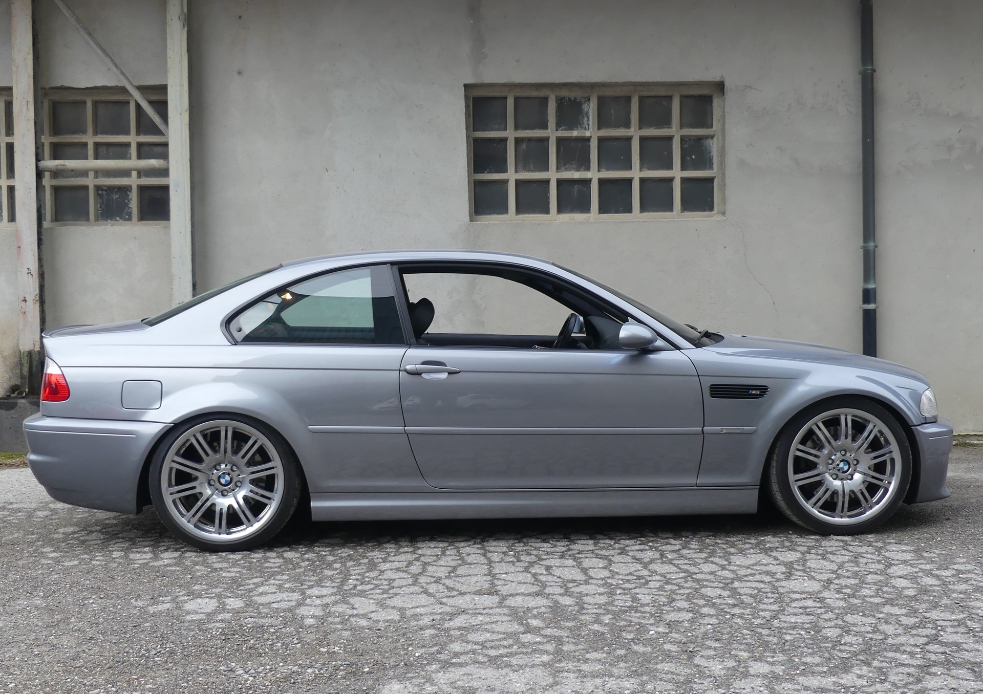 BMW M3-image-4