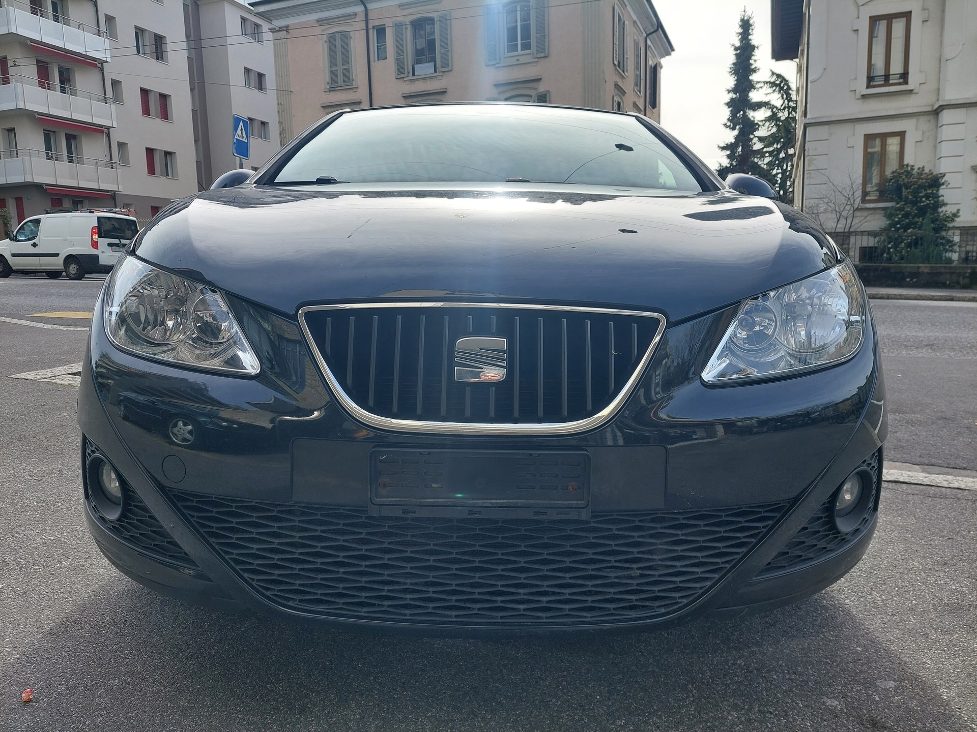 SEAT Ibiza SC 1.6 Stylance-image-1