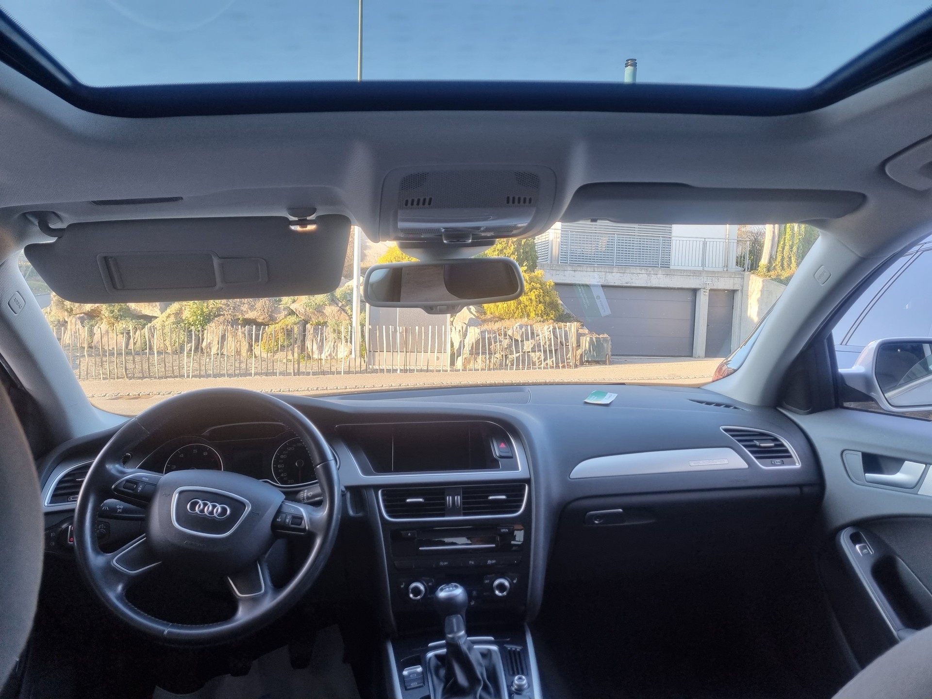 AUDI A4 Limousine 1.8 TFSI quattro-image-10