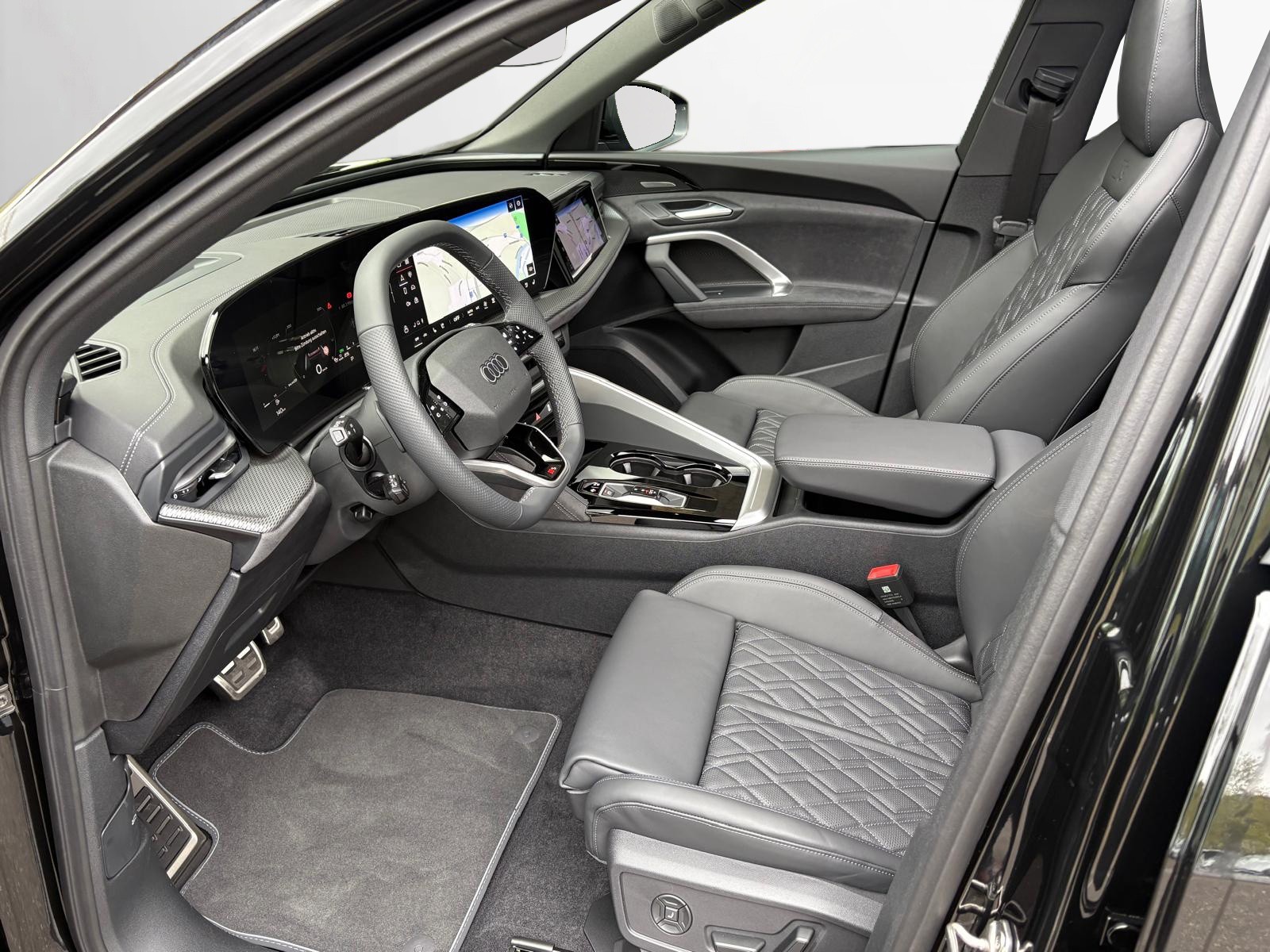 AUDI SQ5 TFSI quattro S-tronic-image-4