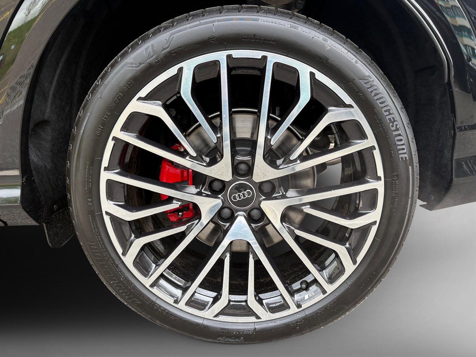 AUDI SQ5 TFSI quattro S-tronic-image-3