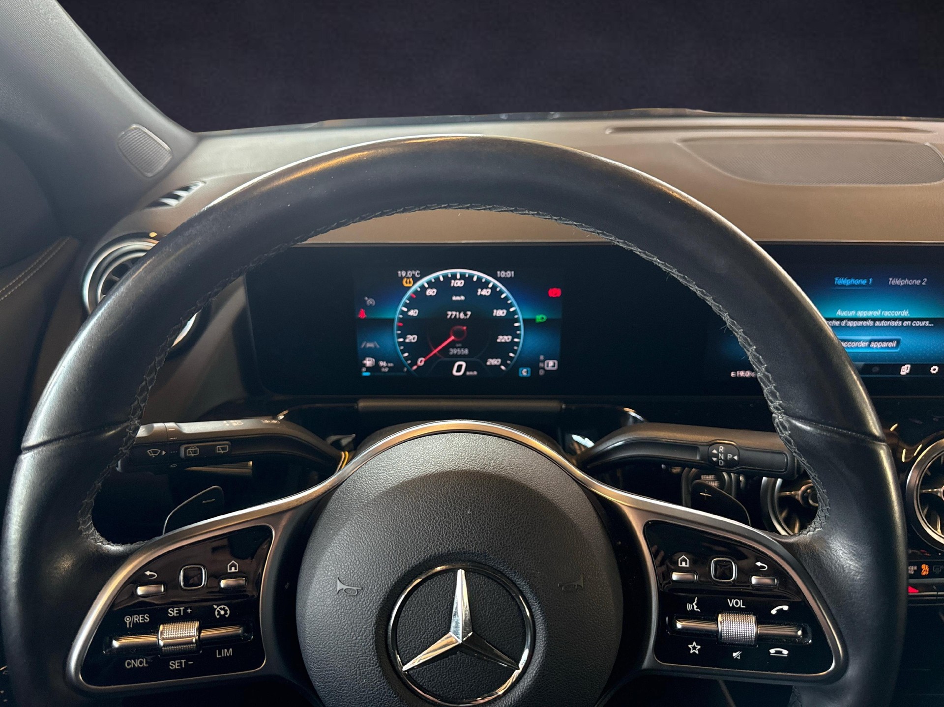 MERCEDES-BENZ GLA 200 Progressive 4matic-image-13