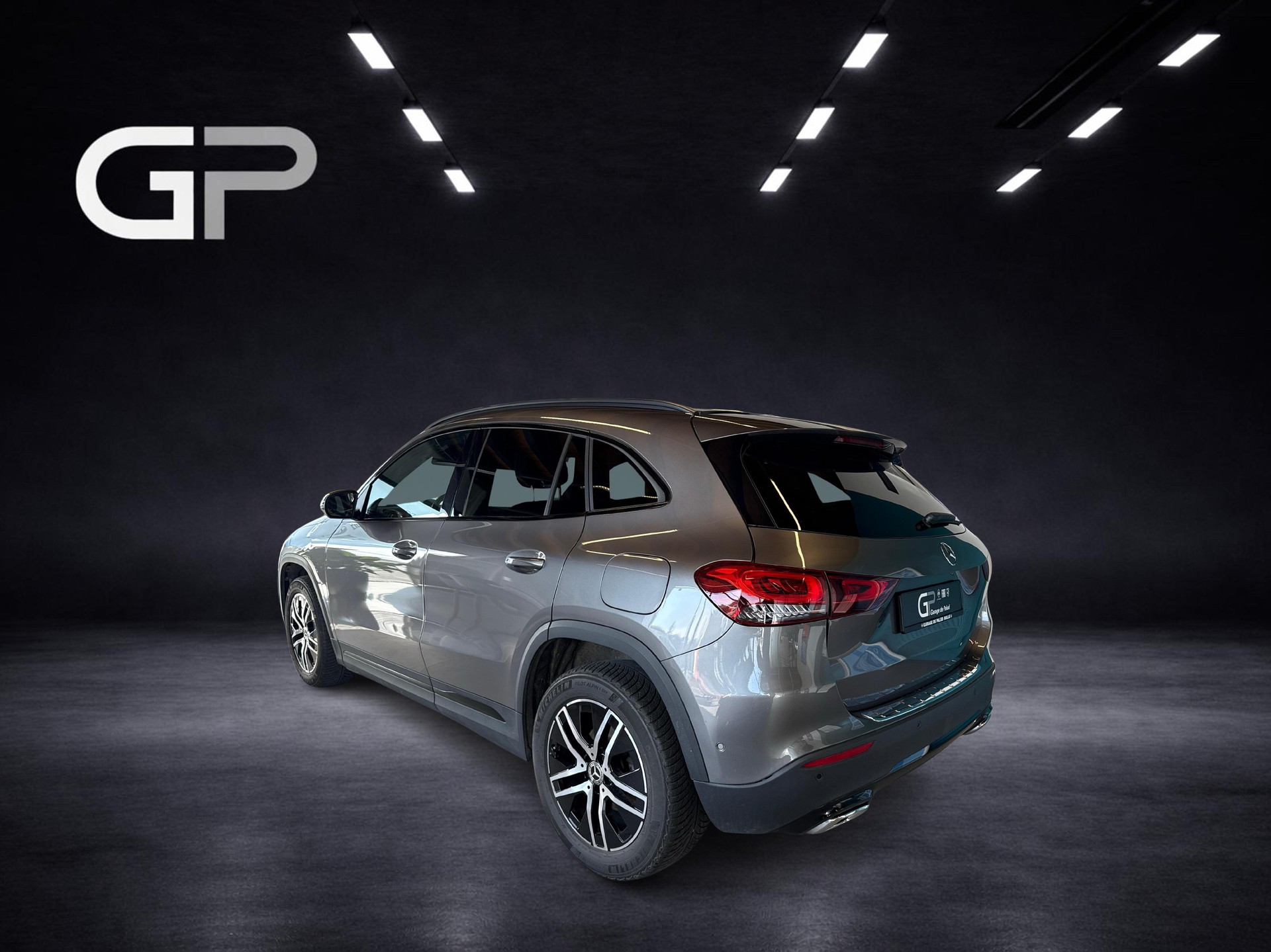 MERCEDES-BENZ GLA 200 Progressive 4matic-showroom-element-2