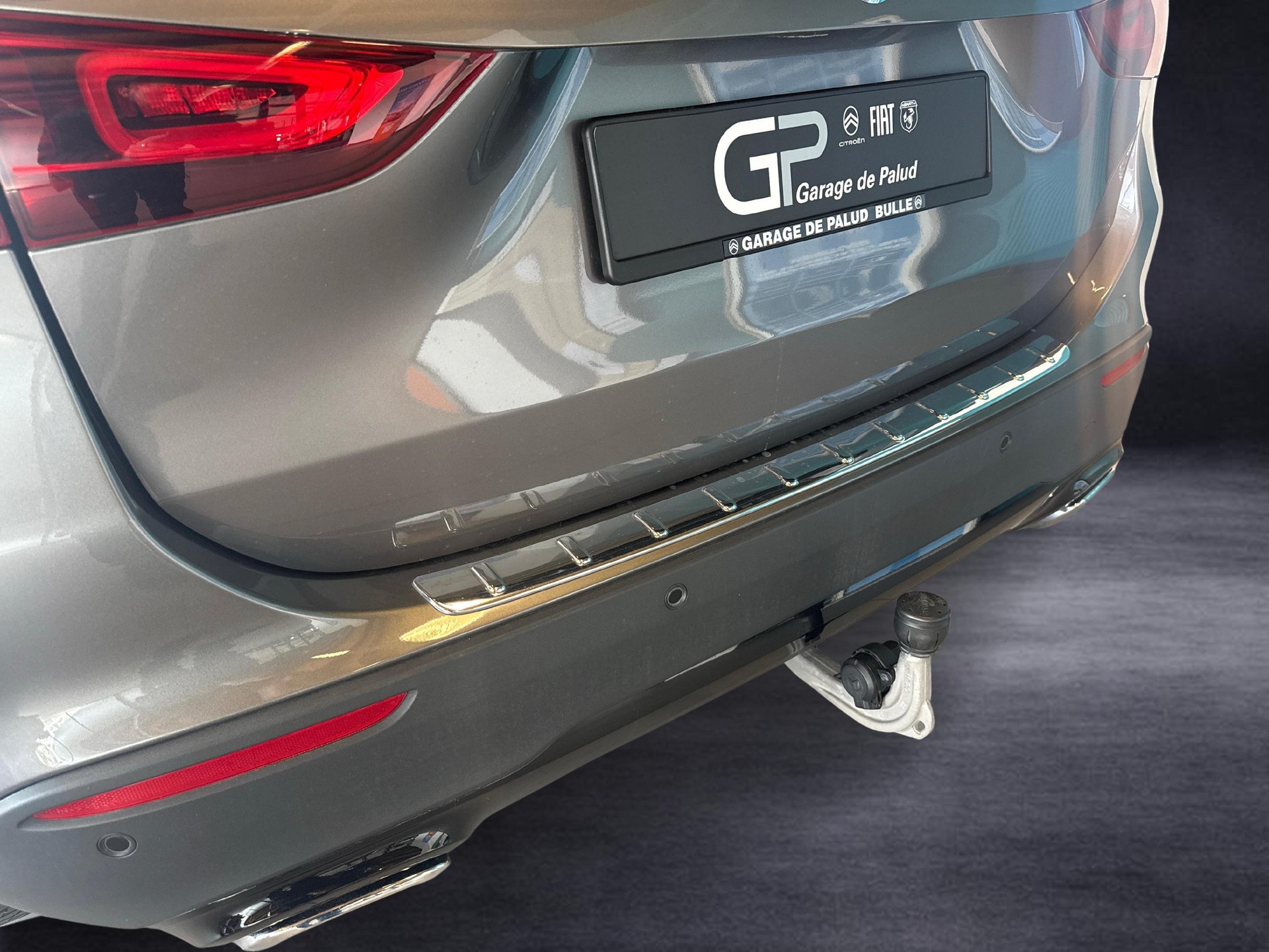MERCEDES-BENZ GLA 200 Progressive 4matic-image-17