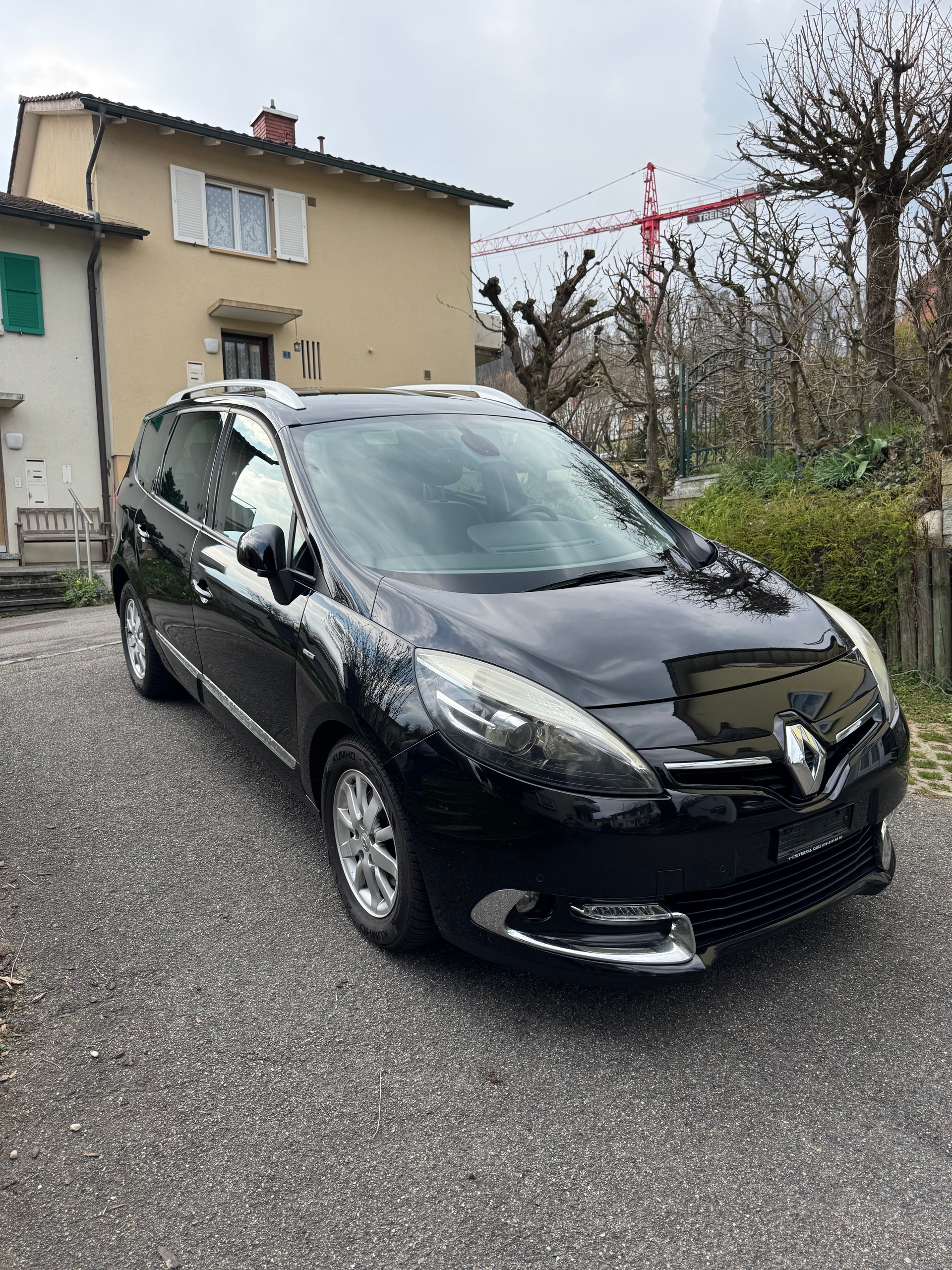 RENAULT Grand Scénic 1.2 16V Turbo Swiss Edition