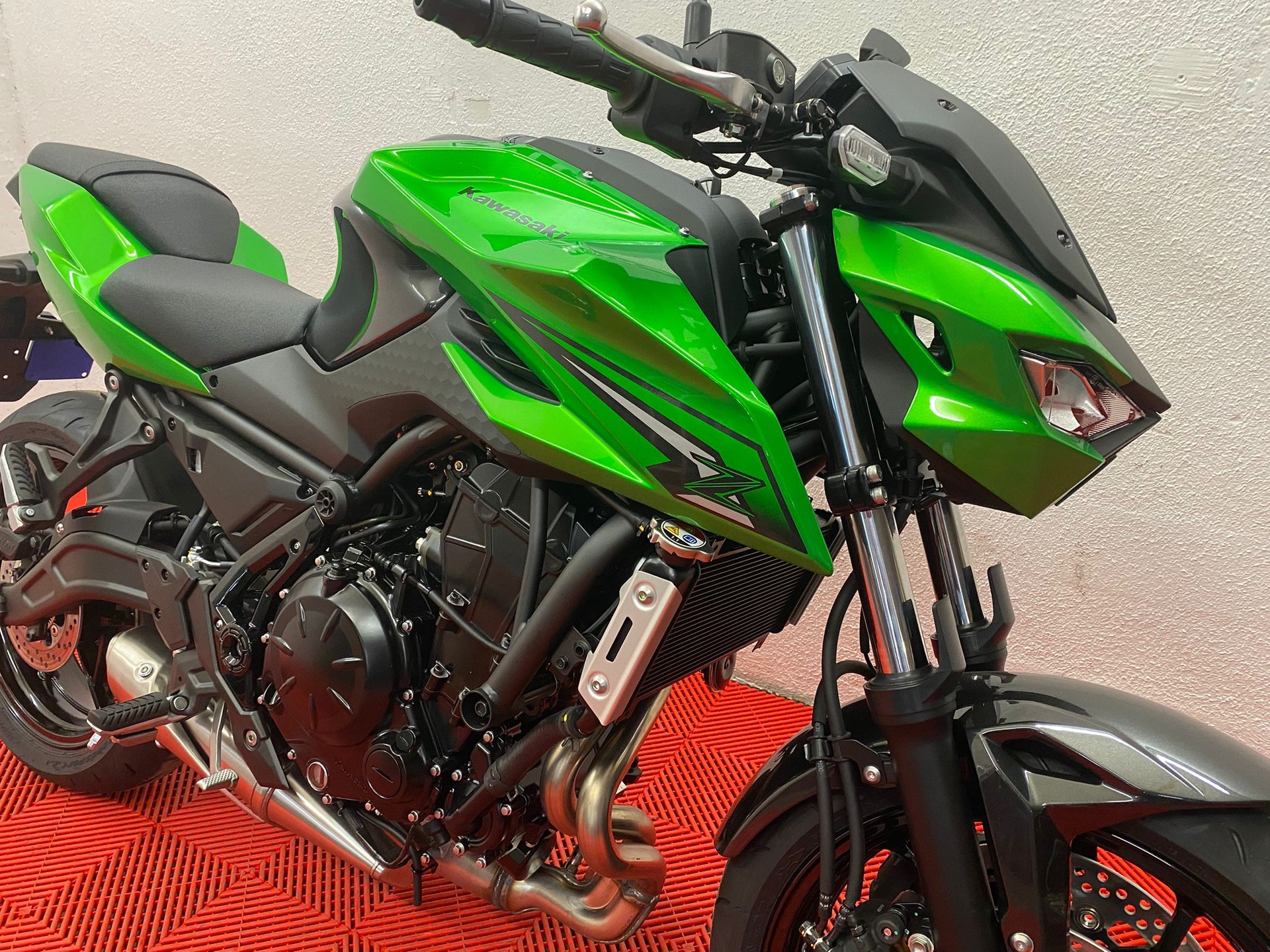 KAWASAKI Z 650 S-image-7
