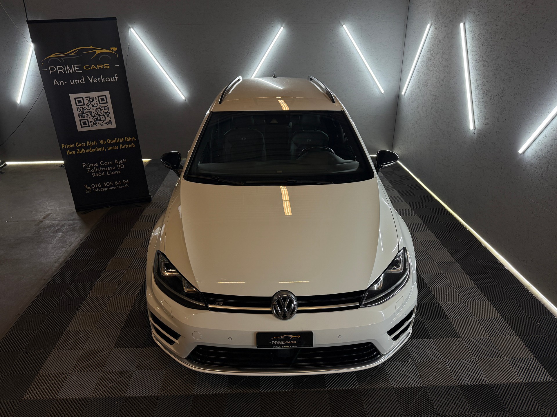 VW Golf Variant 2.0 TSI R 4 Motion DSG-showroom-element-3