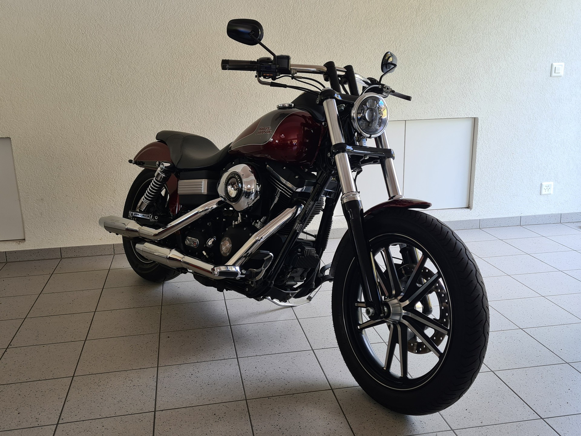 HARLEY-DAVIDSON FXDBB Dyna Street Bob Special 103 ABS-image-1