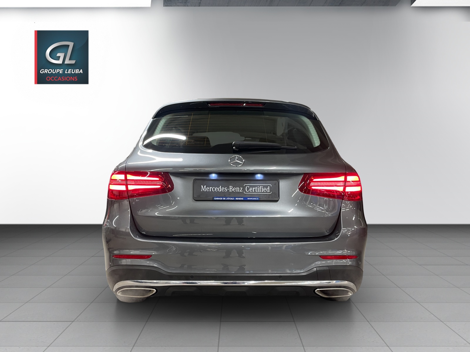 MERCEDES-BENZ GLC 250 AMG Line 4Matic 9G-Tronic-image-4