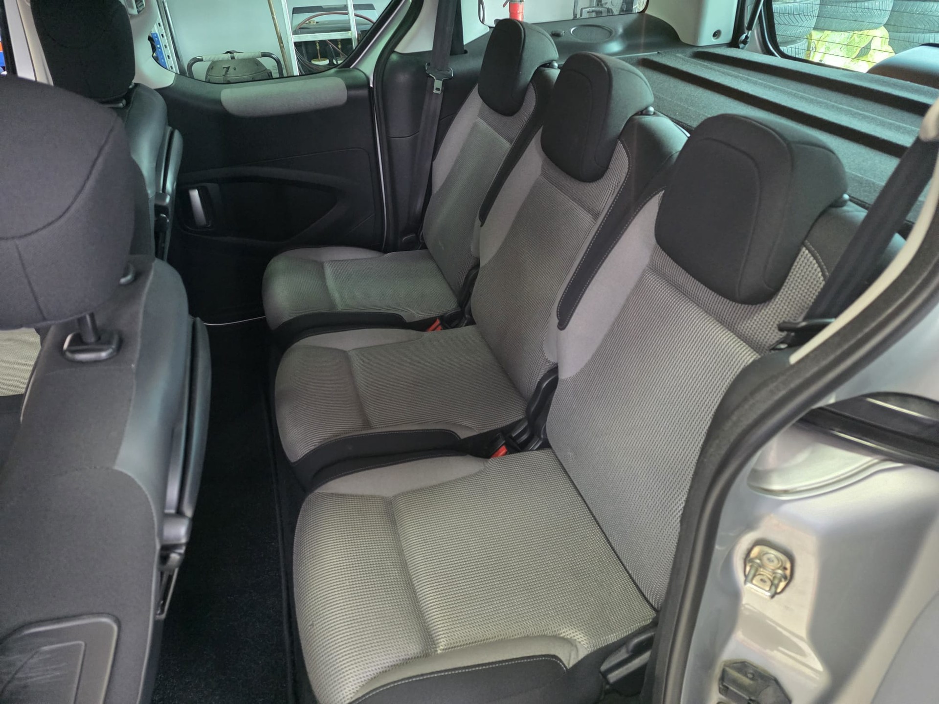 PEUGEOT Partner 1.6 Trendy Clim (Pack)-image-5