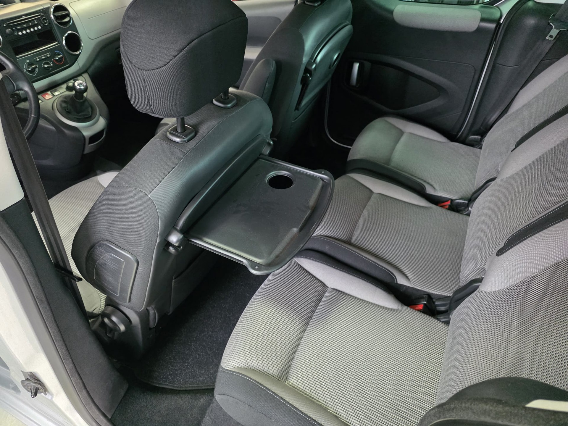 PEUGEOT Partner 1.6 Trendy Clim (Pack)-image-6