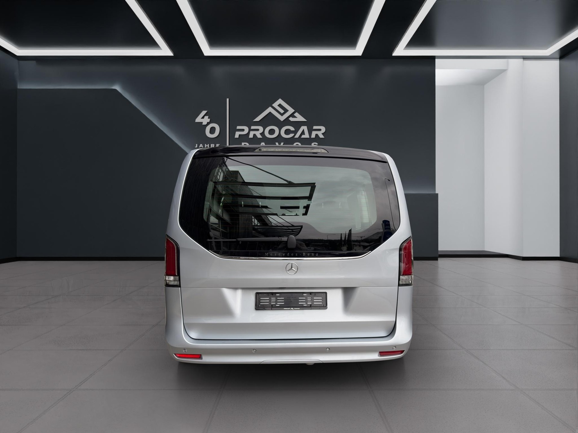 MERCEDES-BENZ V 250 d Avantgarde lang Van-image-4