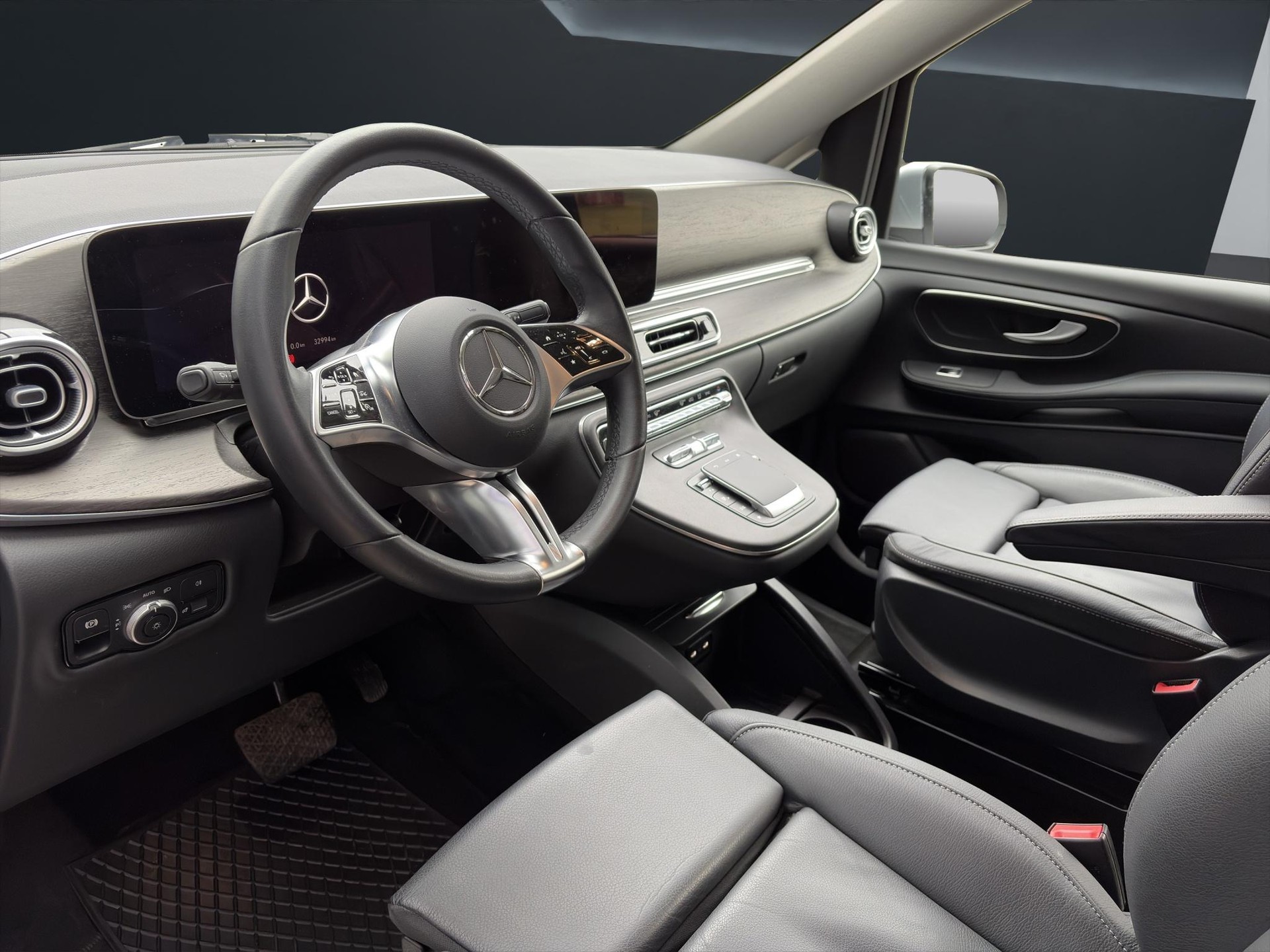 MERCEDES-BENZ V 250 d Avantgarde lang Van-image-6