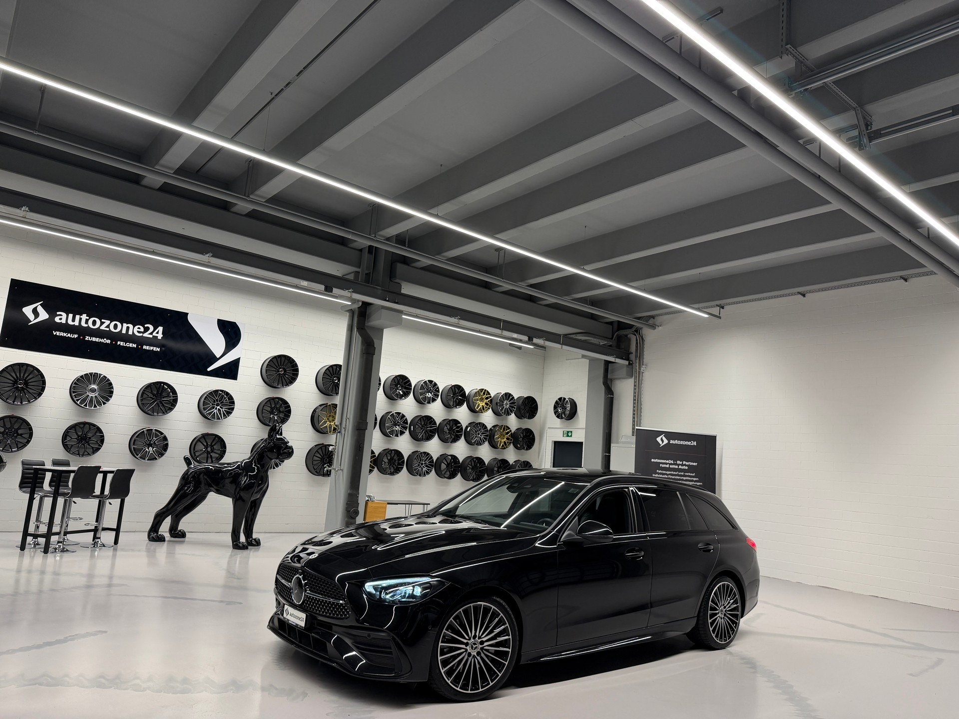 MERCEDES-BENZ C 300 AMG Line 4matic Kombi *MSI Garantie bis 03.27*Frisch ab Service*CH-Auto*Gratis Service*-showroom-element-3