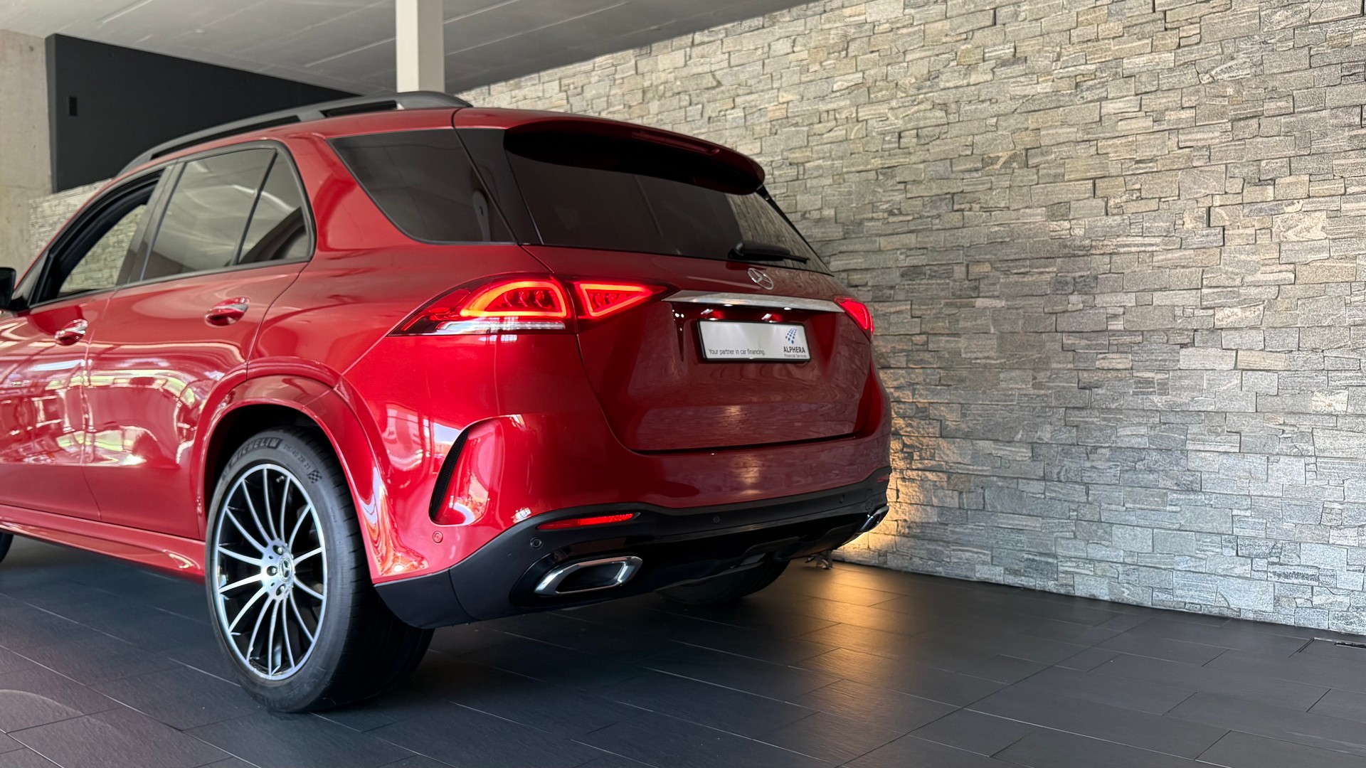 MERCEDES-BENZ GLE 450 4Matic AMG Line 9G-Tronic-image-5