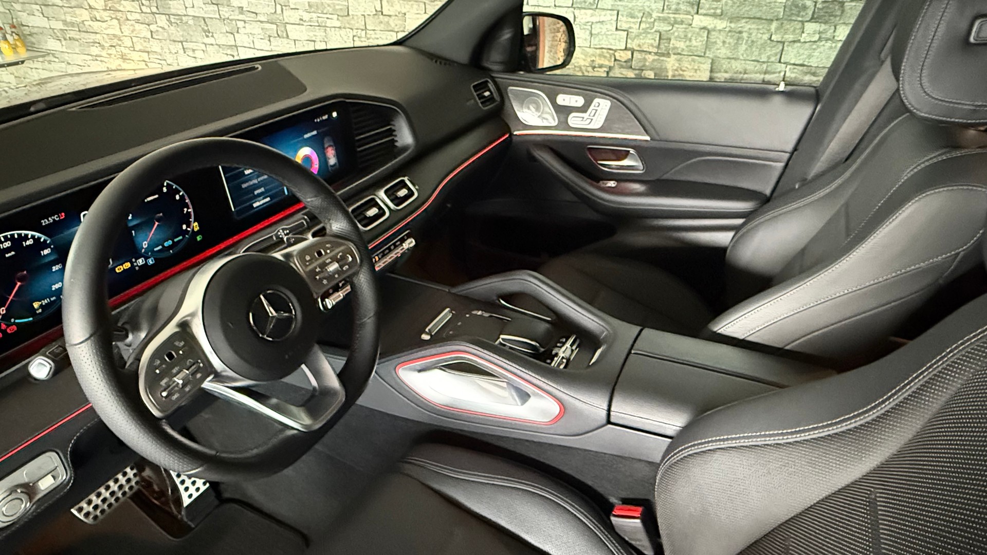 MERCEDES-BENZ GLE 450 4Matic AMG Line 9G-Tronic-image-10