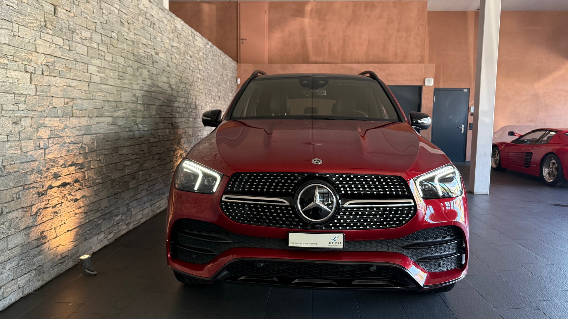 MERCEDES-BENZ GLE 450 4Matic AMG Line 9G-Tronic-showroom-element-3