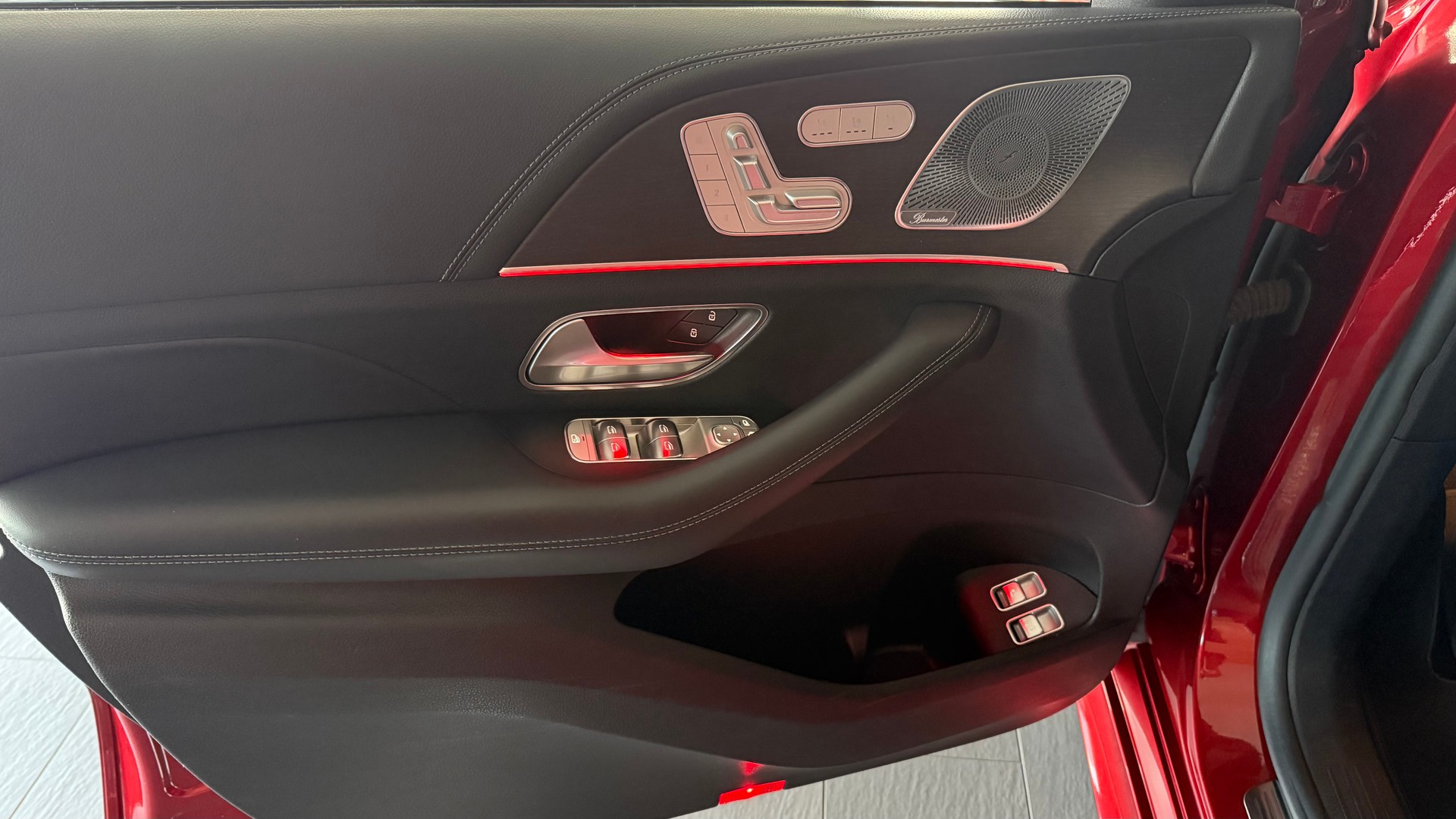 MERCEDES-BENZ GLE 450 4Matic AMG Line 9G-Tronic-image-14