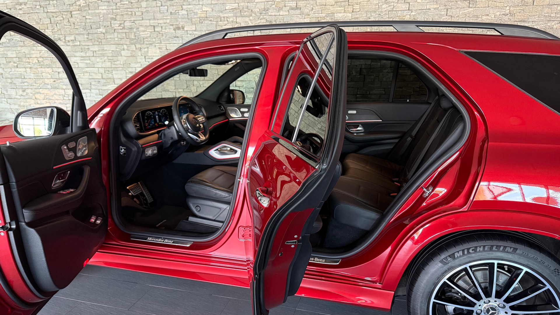MERCEDES-BENZ GLE 450 4Matic AMG Line 9G-Tronic-image-7