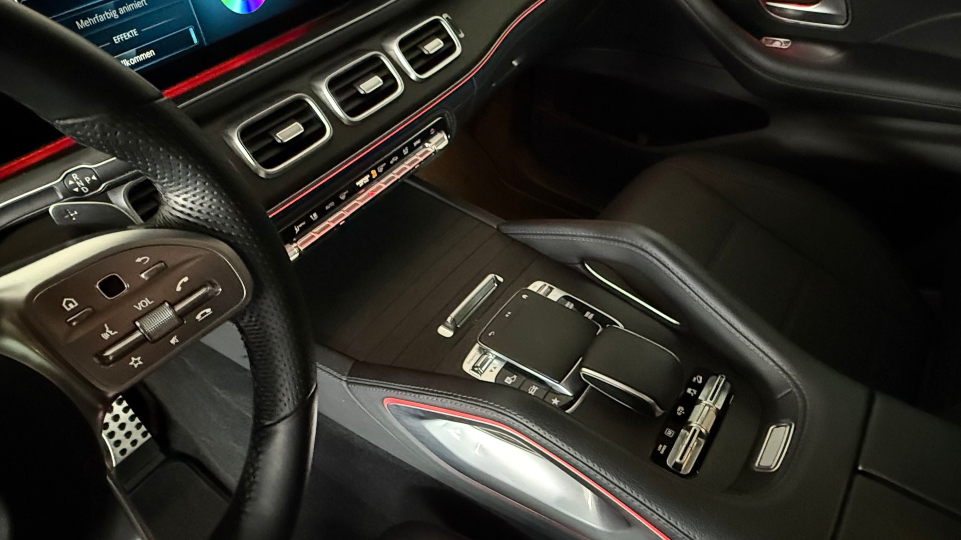 MERCEDES-BENZ GLE 450 4Matic AMG Line 9G-Tronic-image-11