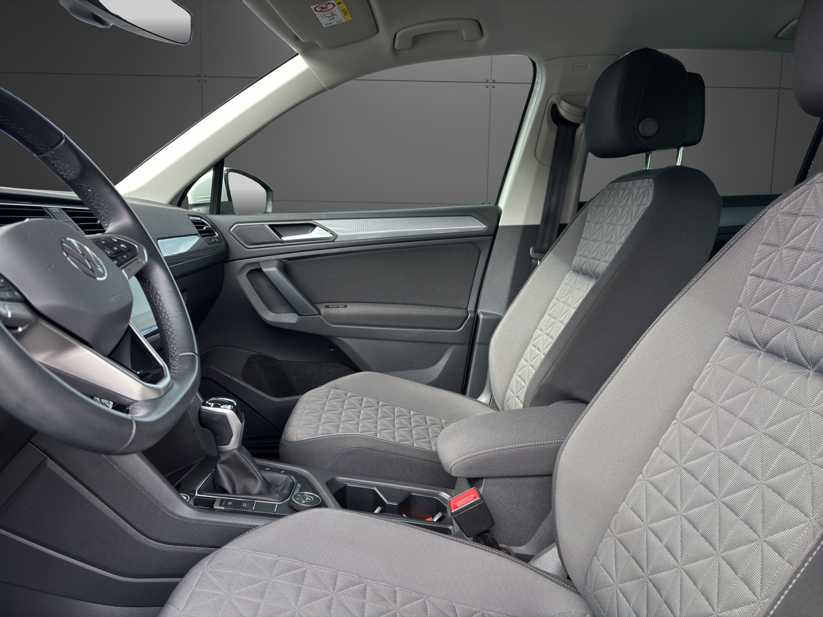 VW Tiguan 2.0TSI Life 4Motion DSG-showroom-element-2