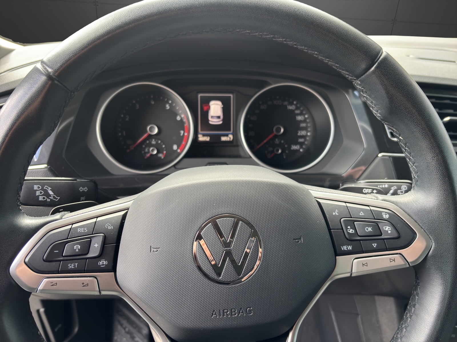 VW Tiguan 2.0TSI Life 4Motion DSG-image-5