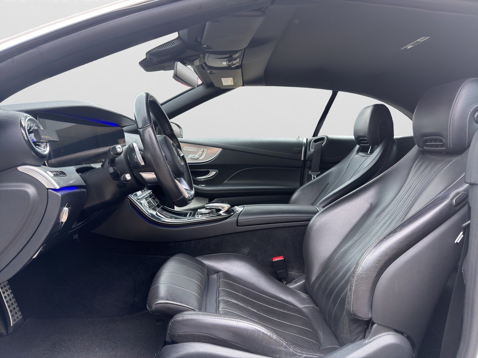 MERCEDES-BENZ E 400 Cabriolet AMG Line 4 Matic 9G-Tronic-image-8