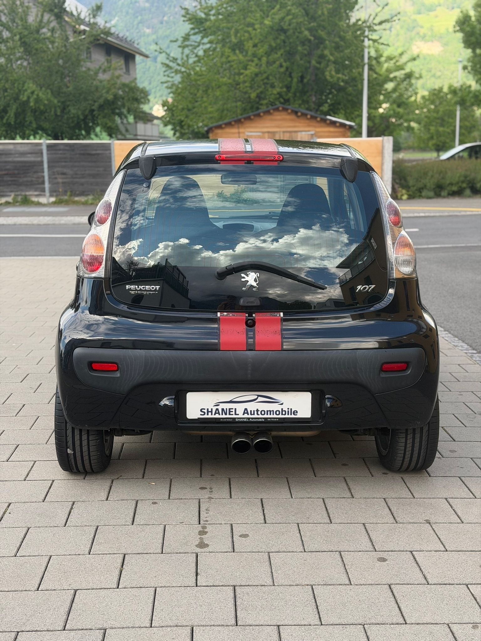 PEUGEOT 107 1.0 Black&Silver BMP5-showroom-element-1