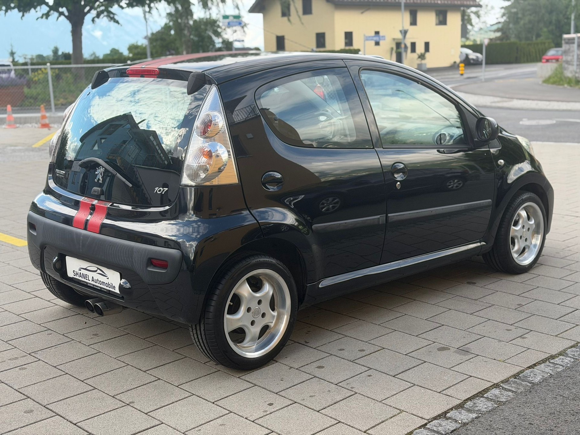 PEUGEOT 107 1.0 Black&Silver BMP5-image-4