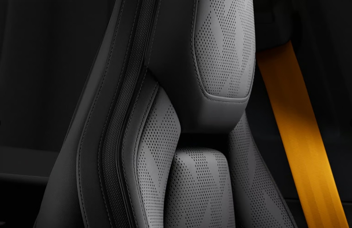 POLESTAR 4 Long Range Dual Motor Performance Plus Nappa-image-43
