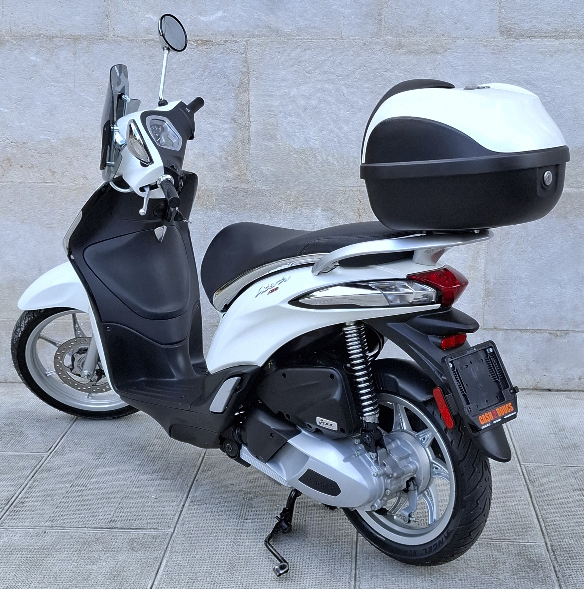 PIAGGIO Liberty 125 iGet ABS-image-5